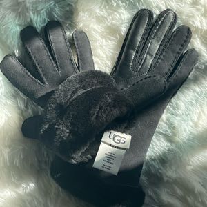 UGG Australia authentic faux fur lined winter fashion leather gloves